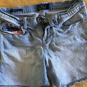 Lucky 🍀 denim shorts